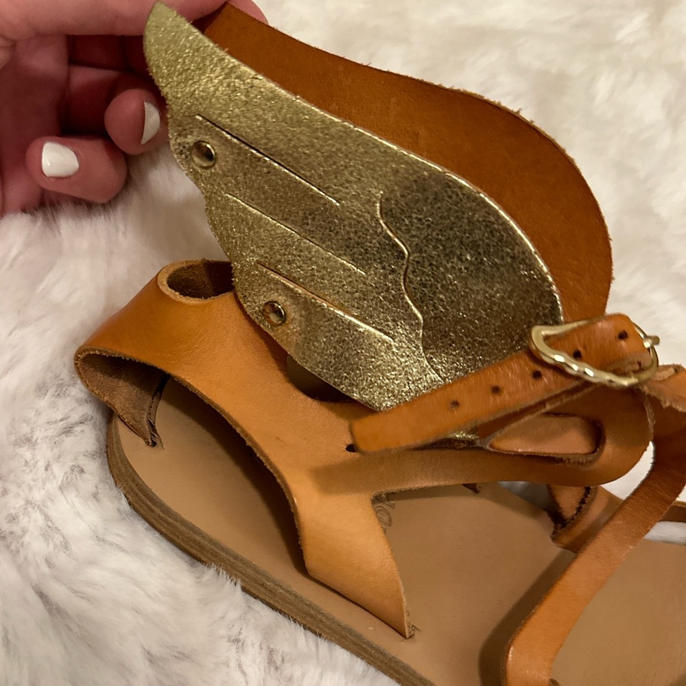 Ancient Greek Sandals Size 9 (fit like 8) all leather with gold wings pre-owned